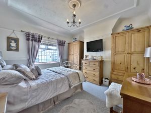 Photo 17- click for photo gallery